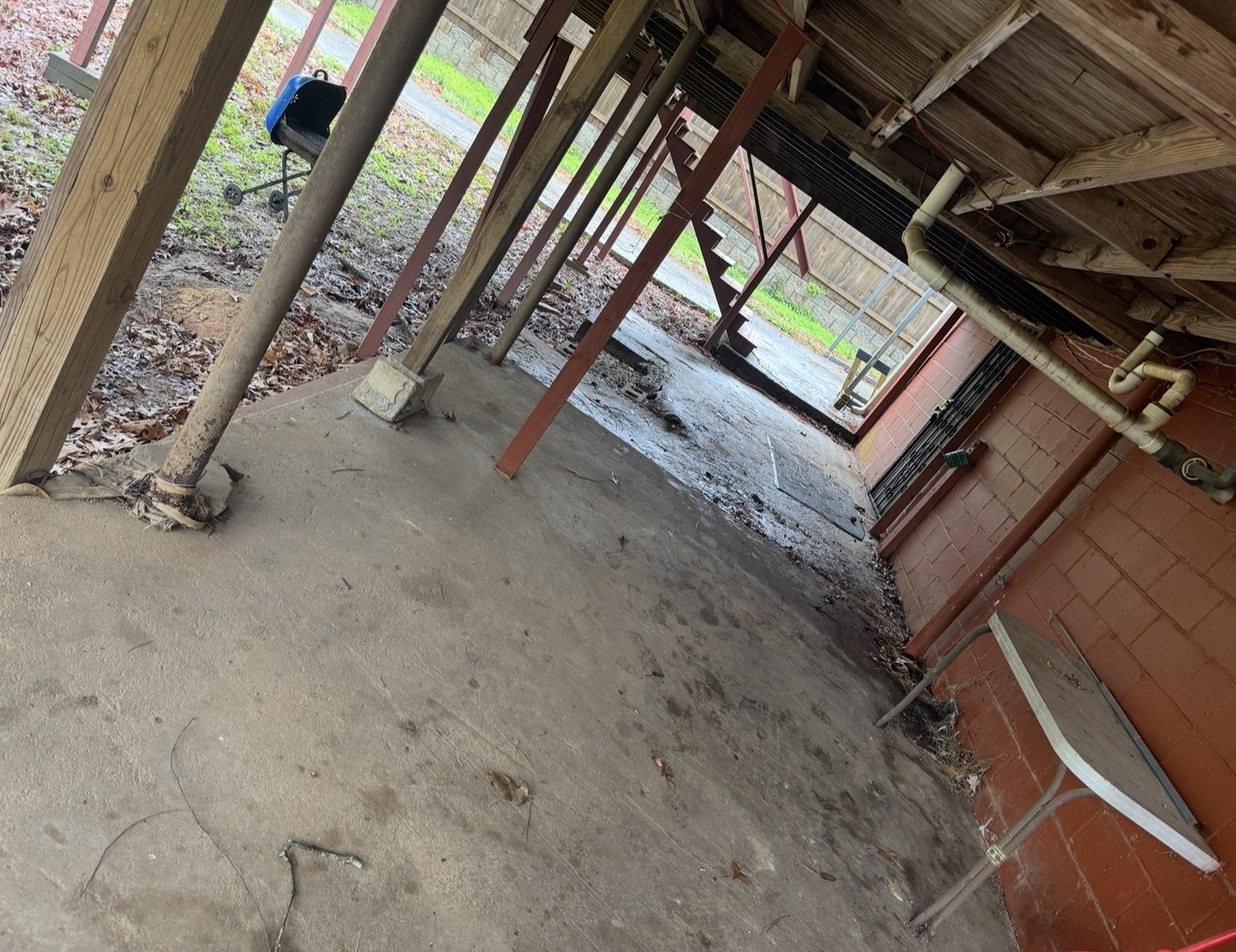 After photo of an under-house cleanup